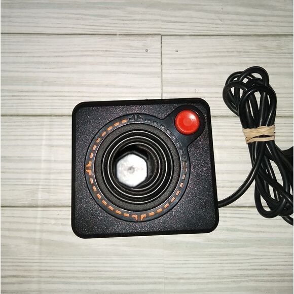 Atari 2600 Original Orange-Trim Joystick Gaming Controller - Picture 2 of 9